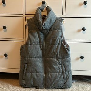 Old Navy gray puffer vest. Size small.